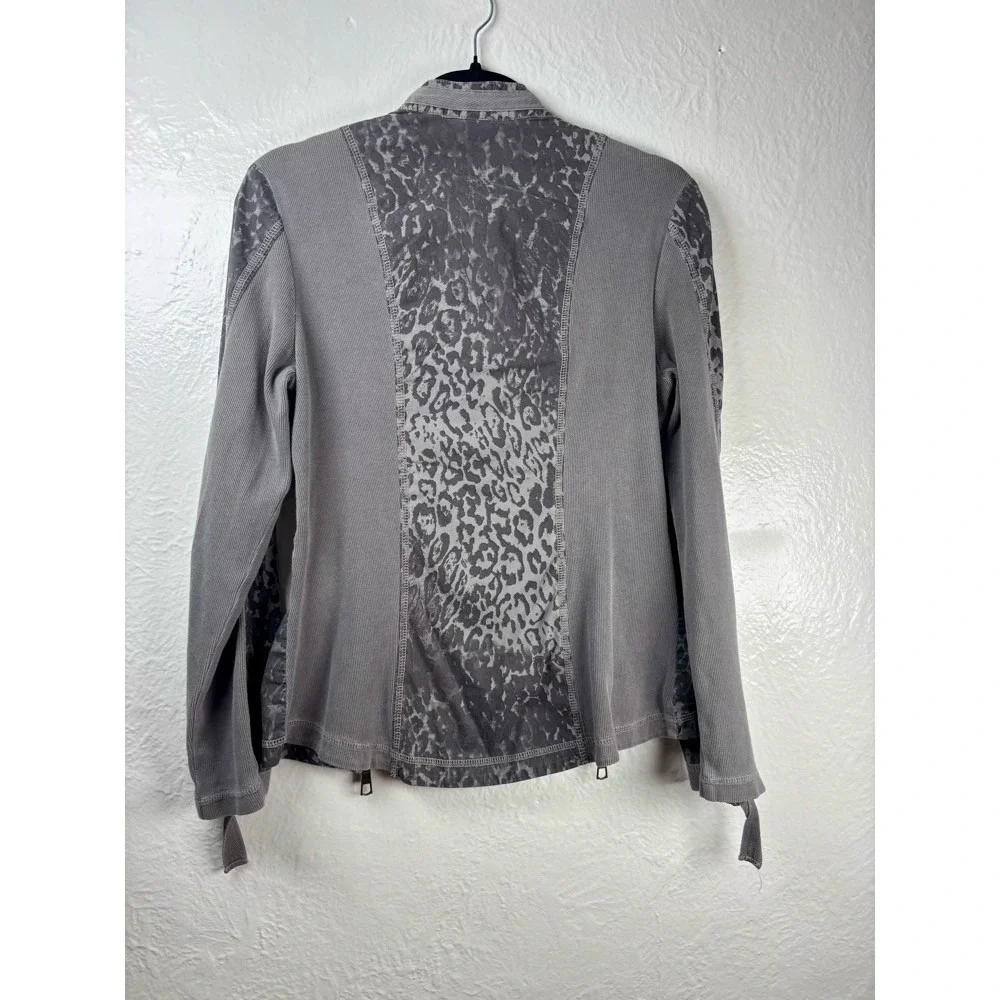 XCVI Leopard Print Mixed Media Jacket Large Gray Full Zip Athleisure Yoga Animal